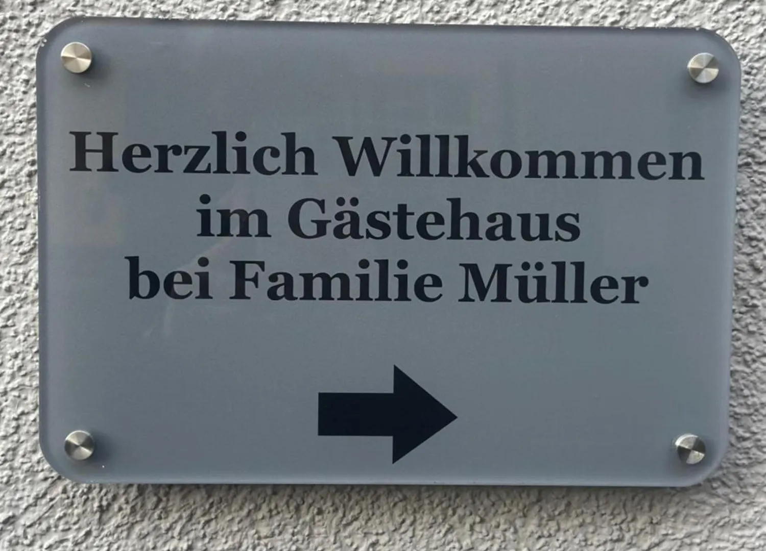 Gasthof Gaestehaus Krone Holzkirchen