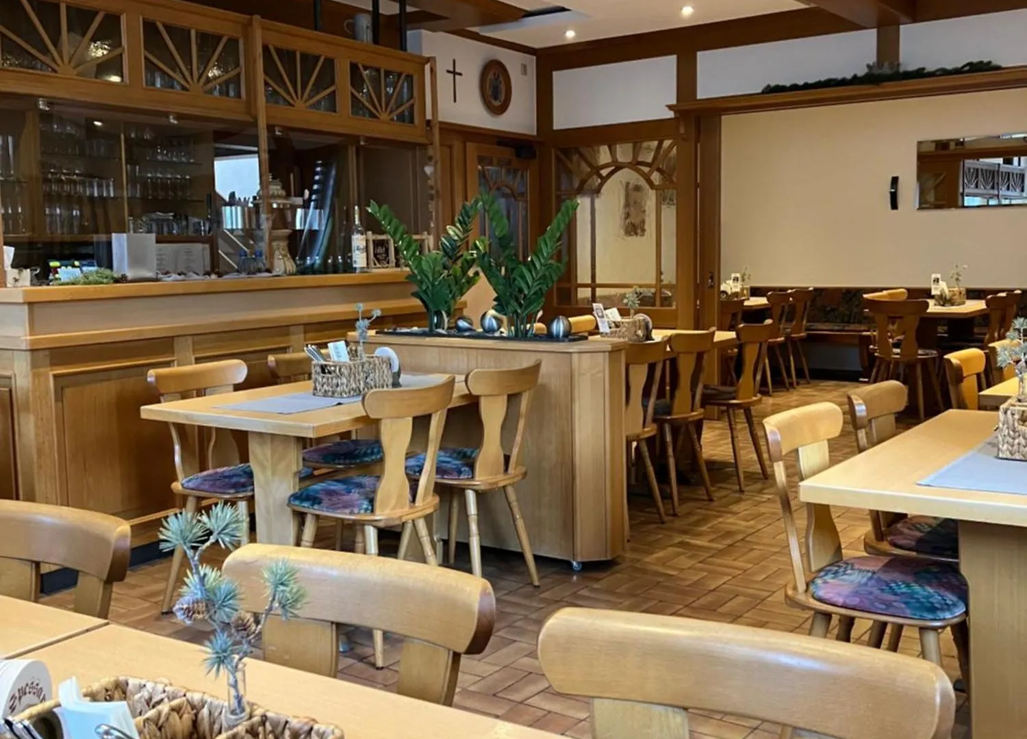 Gasthof Gaestehaus Krone Holzkirchen  Deutschland